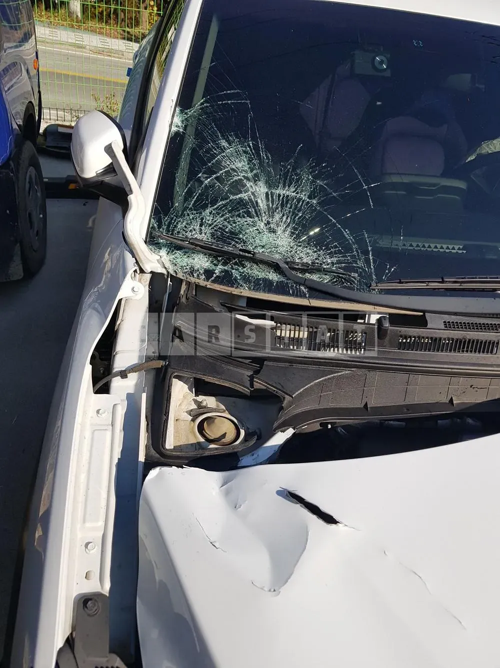 Photo 2 of 9: 2018 Hyundai Kona, VIN KMHK4815GJU117585 — Korean insurance auction