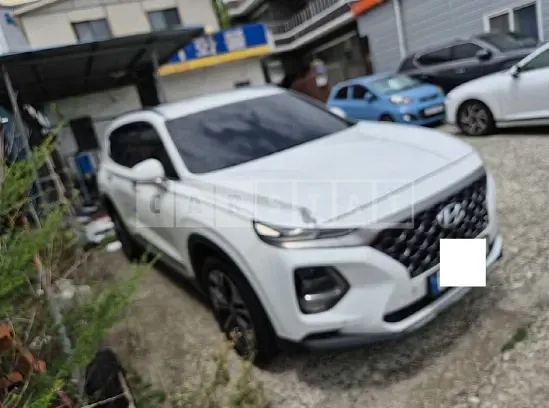 Photo 2 of 24: 2019 Hyundai Santa Fe — Korean insurance auction