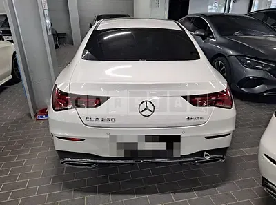 Photo 1 of 28: 2020 Mercedes-Benz CLA250 4Matic — Korean insurance auction