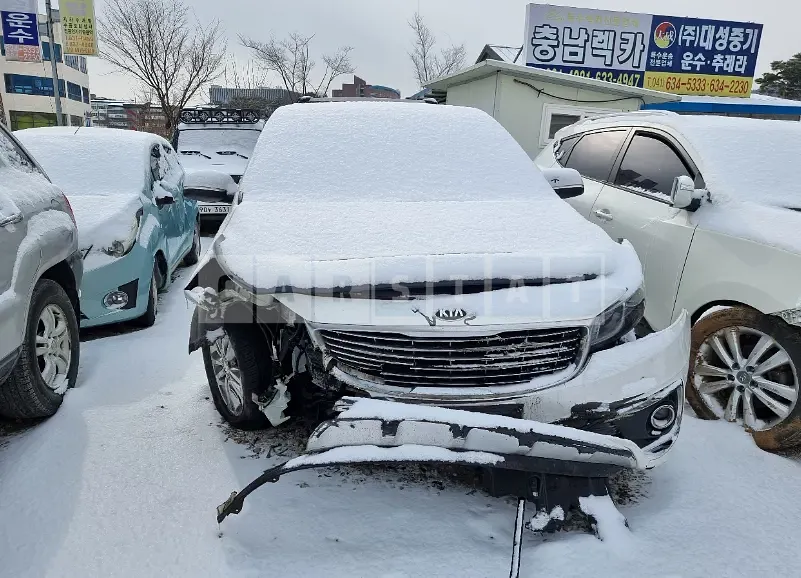 Photo 2 of 50: 2016 Kia Carnival, VIN KNAMC81ABGS106137 — Korean insurance auction