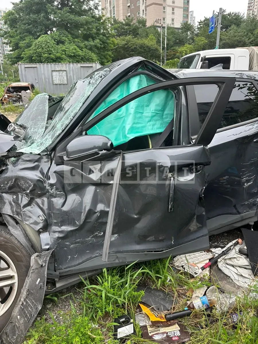 Photo 2 of 19: 2019 Hyundai Kona — Korean insurance auction