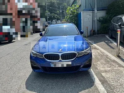 Photo 1 of 45: 2022 BMW 320i Touring — Korean insurance auction