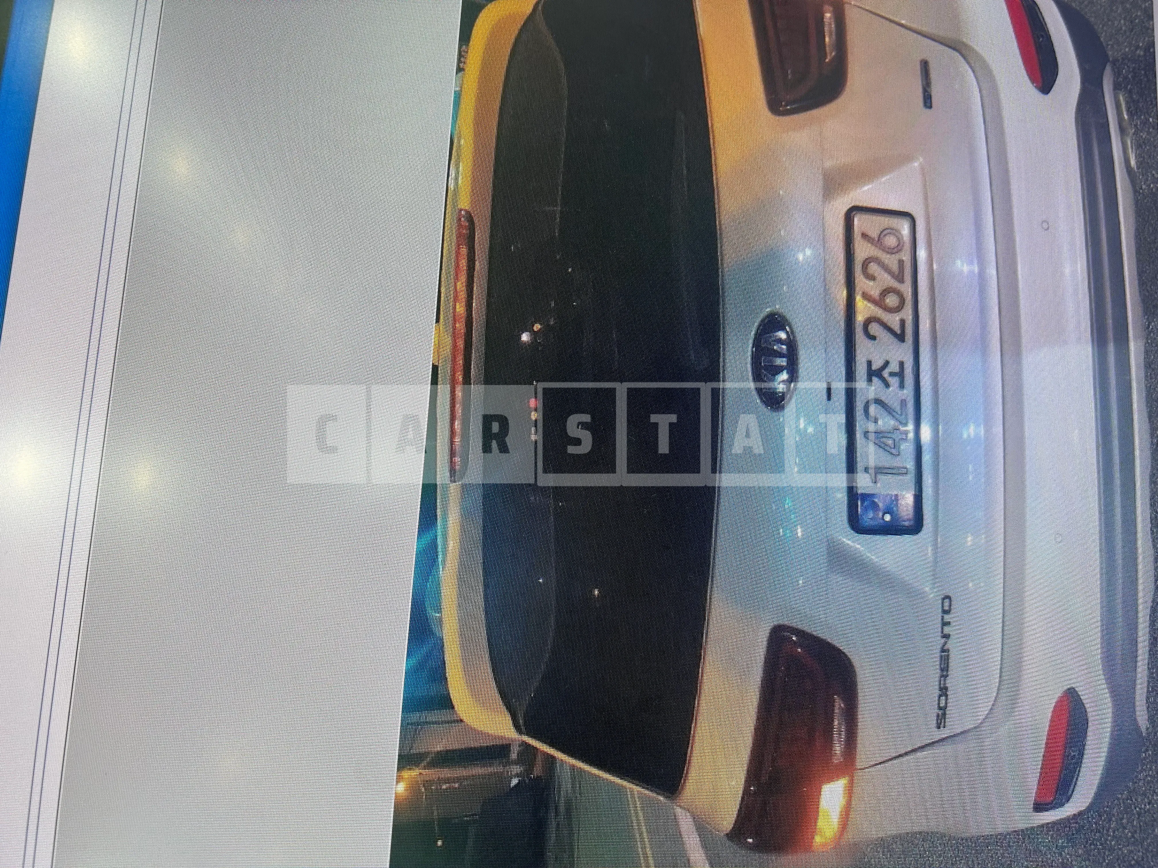 Photo 2 of 6: 2018 Kia Sorento — Korean insurance auction