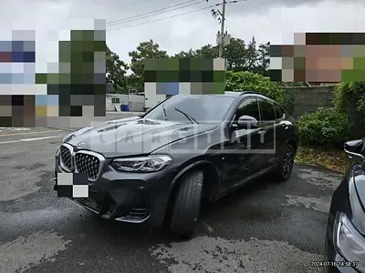 Photo 1 of 11: 2023 BMW X4 xDrive20i — Korean insurance auction