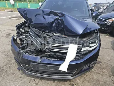 Photo 1 of 15: 2016 Volkswagen Tiguan 2.0 TDI BMT, VIN WVGZZZ5NZGW550749 — Korean insurance auction