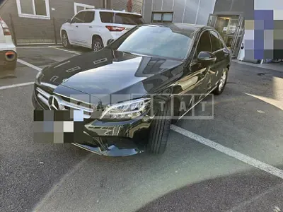 Photo 1 of 24: 2019 Mercedes-Benz C220 d, VIN WDDWF1EB1KR446106 — Korean insurance auction