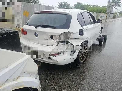Photo 1 of 2: 2016 BMW 118d — Korean insurance auction