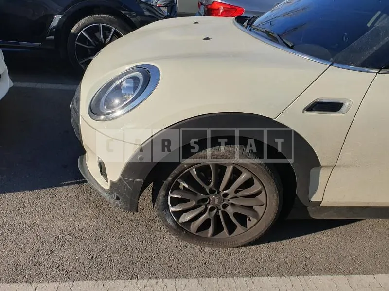 Photo 2 of 13: 2021 MINI Cooper Clubman, VIN WMWXJ3109M2P14342 — Korean insurance auction