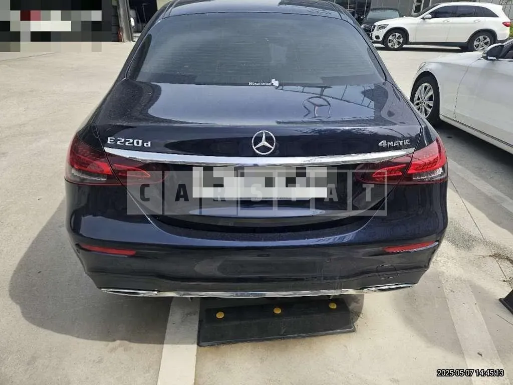 Photo 2 of 12: 2020 Mercedes-Benz E220 d 4Matic — Korean insurance auction