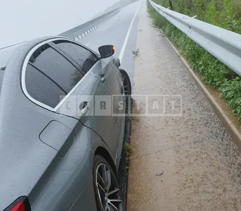Photo 2 of 19: 2023 BMW 523d — Korean insurance auction