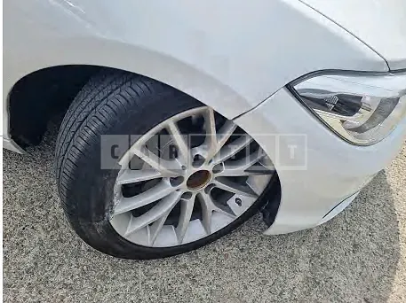 Photo 2 of 15: 2016 BMW 118d — Korean insurance auction