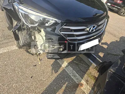 Photo 1 of 11: 2016 Hyundai Santa Fe, VIN KMHSW81UBGU631165 — Korean insurance auction