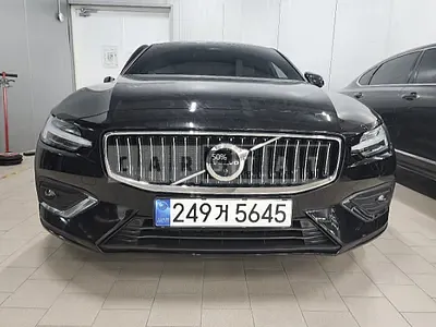 Photo 1 of 15: 2023 Volvo S60 B5, VIN 7JRZSL126PG231572 — Korean insurance auction