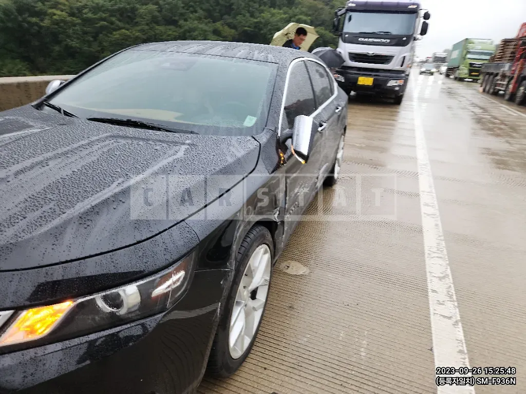 Photo 2 of 22: 2016 Chevrolet Impala, VIN 1G1155S36GU135957 — Korean insurance auction