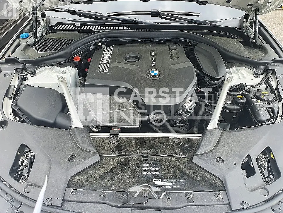 Photo 2 of 7: 2019 BMW 530i xDrive M Sport Package, VIN WBAJD9103KWW34265 — Korean insurance auction