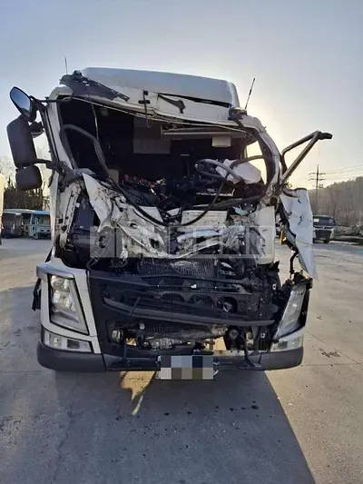 Photo 1 of 6: 2016 Volvo Fm Cargo — Korean insurance auction