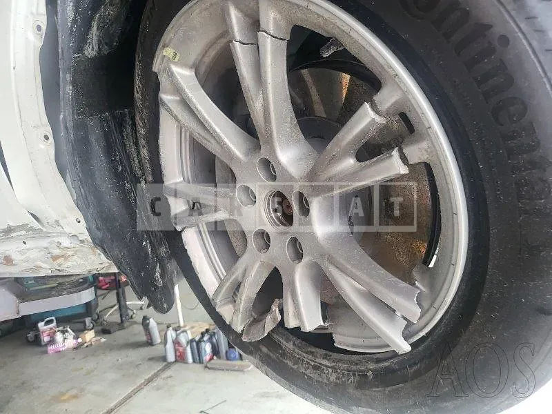 Photo 2 of 97: 2021 Tesla Model Y Long Range, VIN 5YJYGDEE4MF171710 — Korean insurance auction