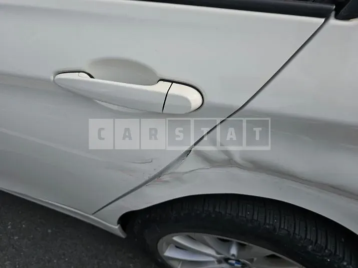 Photo 2 of 18: 2016 BMW 320d, VIN WBA8C5106GK641400 — Korean insurance auction