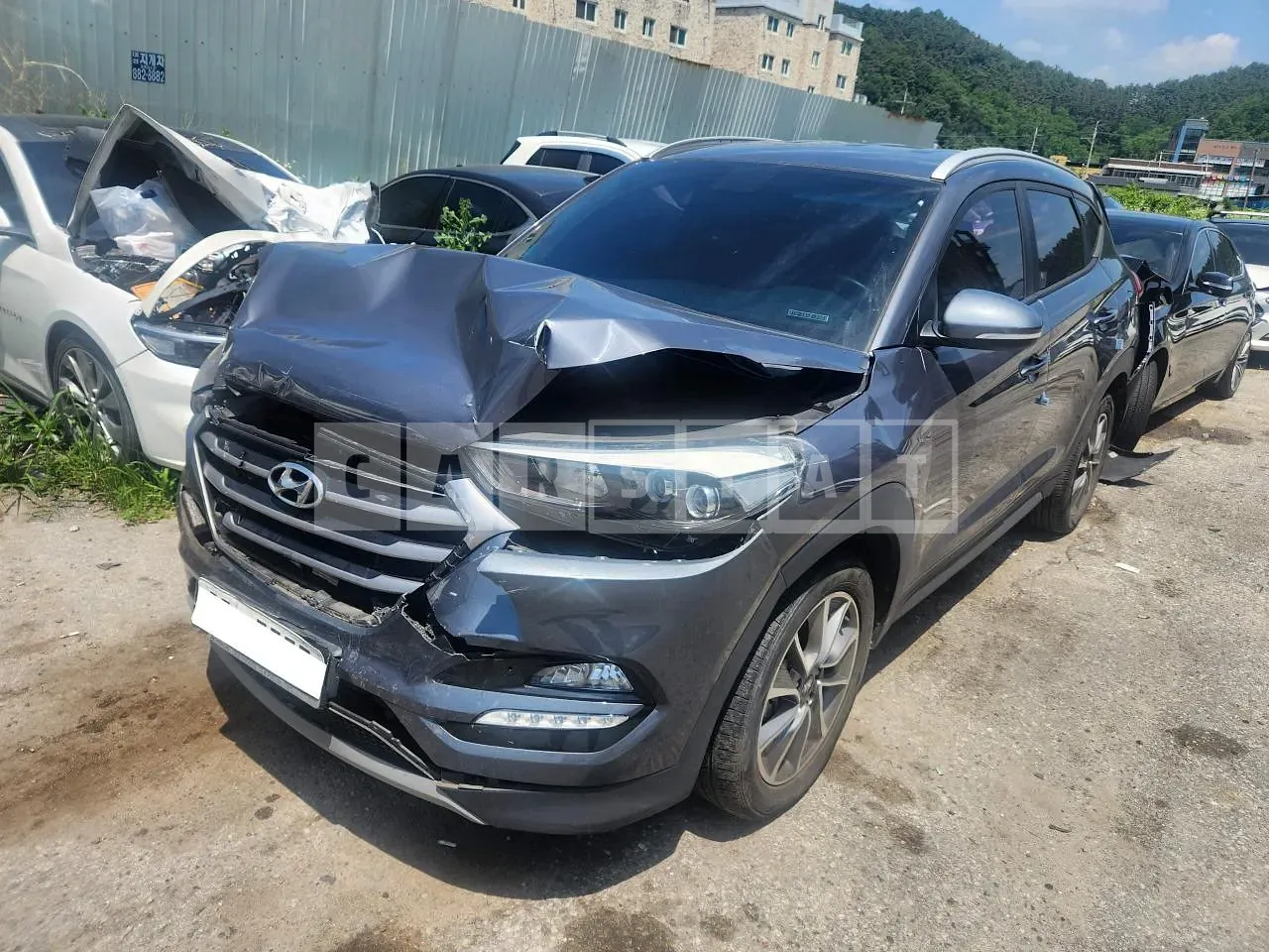 Photo 2 of 8: 2017 Hyundai Tucson, VIN KMHJ381ABJU589194 — Korean insurance auction