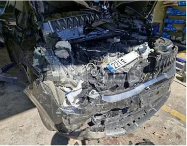 Photo 2 of 17: 2024 Kia Carnival, VIN KNANC81BBSS451442 — Korean insurance auction