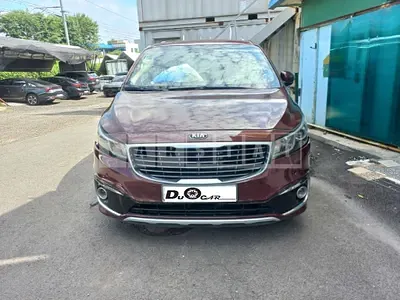 Photo 1 of 26: 2016 Kia Carnival Limousine, VIN KNAME81ABGS241515 — Korean insurance auction