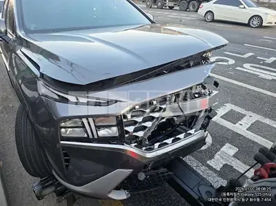 Photo 1 of 37: 2023 Hyundai Santa Fe — Korean insurance auction