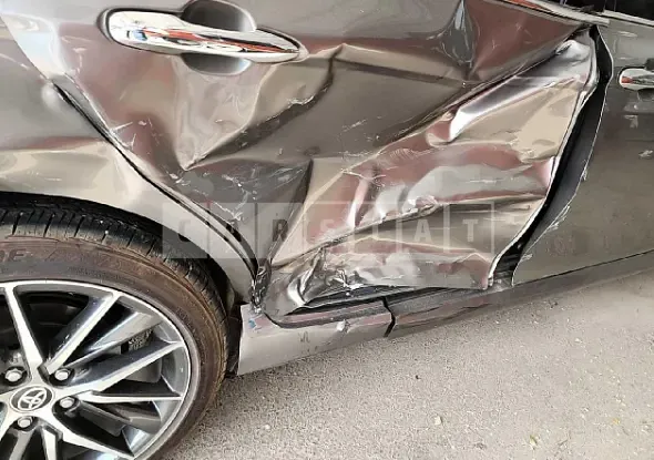 Photo 2 of 18: 2022 Toyota Camry Hybrid — Korean insurance auction