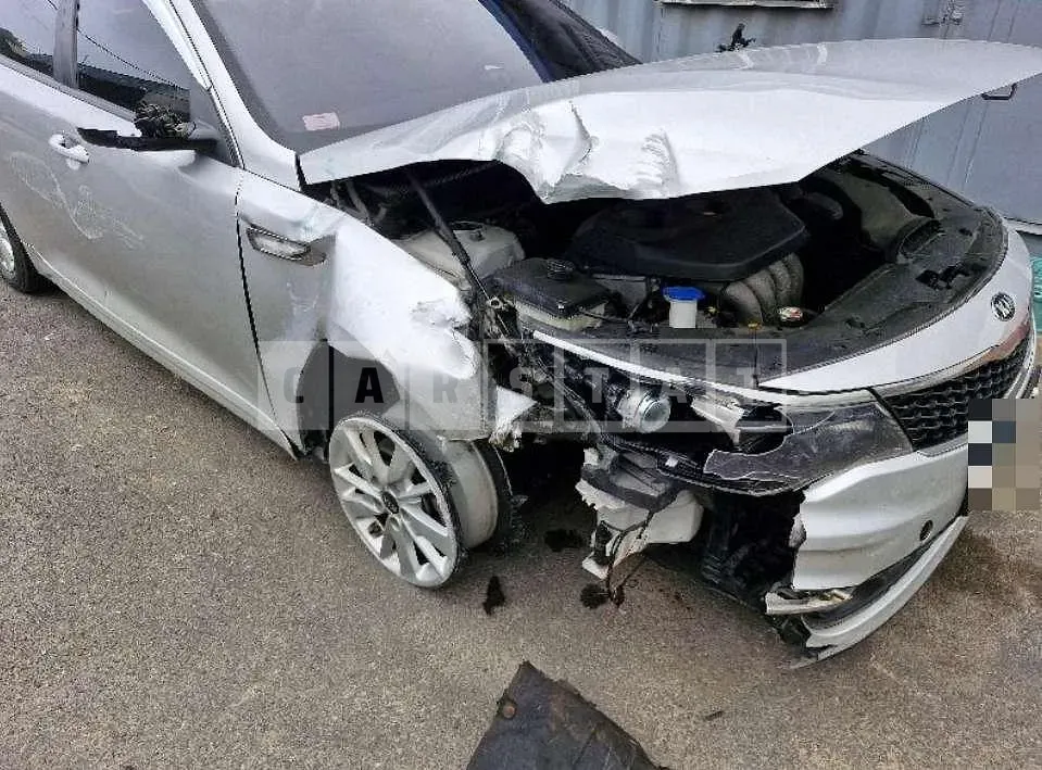 Photo 2 of 8: 2017 Kia K5 LPG — Korean insurance auction