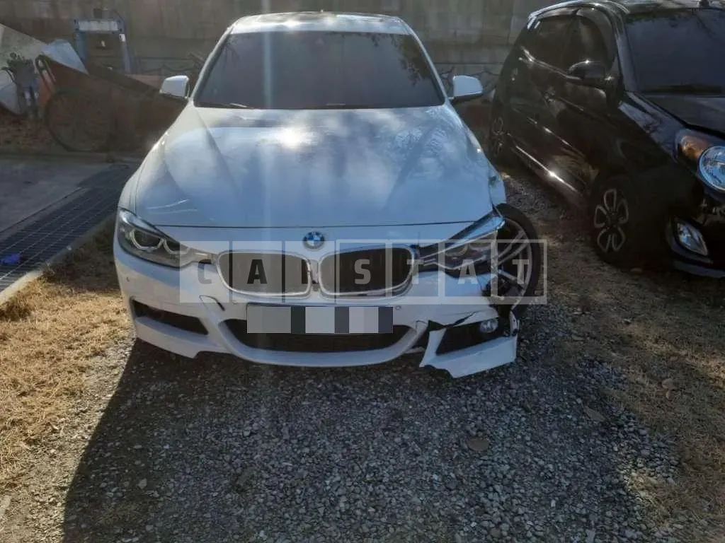 Photo 2 of 8: 2015 BMW 320d — Korean insurance auction