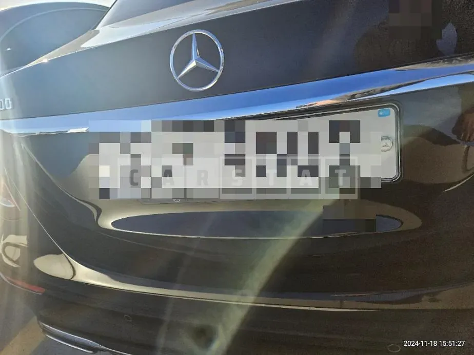 Photo 2 of 10: 2017 Mercedes-Benz E300 4Matic — Korean insurance auction