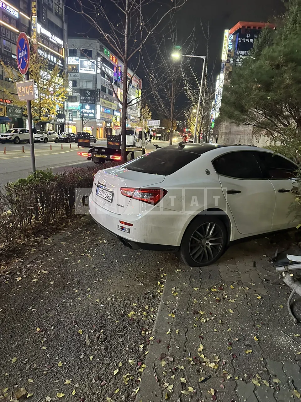 Photo 2 of 3: 2017 Maserati Ghibli 3.0, VIN ZAM57XSG5H1223656 — Korean insurance auction