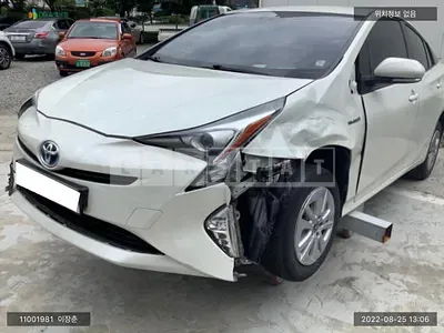 Photo 1 of 12: 2018 Toyota Prius, VIN JTDKBRFU8J3598159 — Korean insurance auction