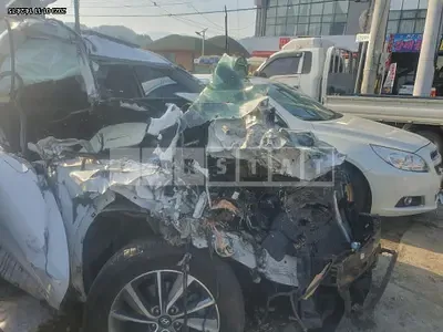 Photo 1 of 25: 2018 Hyundai Santa Fe 2.0 (4WD), VIN KMHS281BDKU078201 — Korean insurance auction
