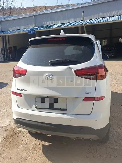 Photo 1 of 17: 2019 Hyundai Tucson 1.6, VIN KMHJ3812GKU017297 — Korean insurance auction