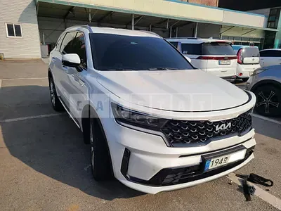 Photo 1 of 13: 2022 Kia Sorento, VIN KNARH81FHNA154605 — Korean insurance auction