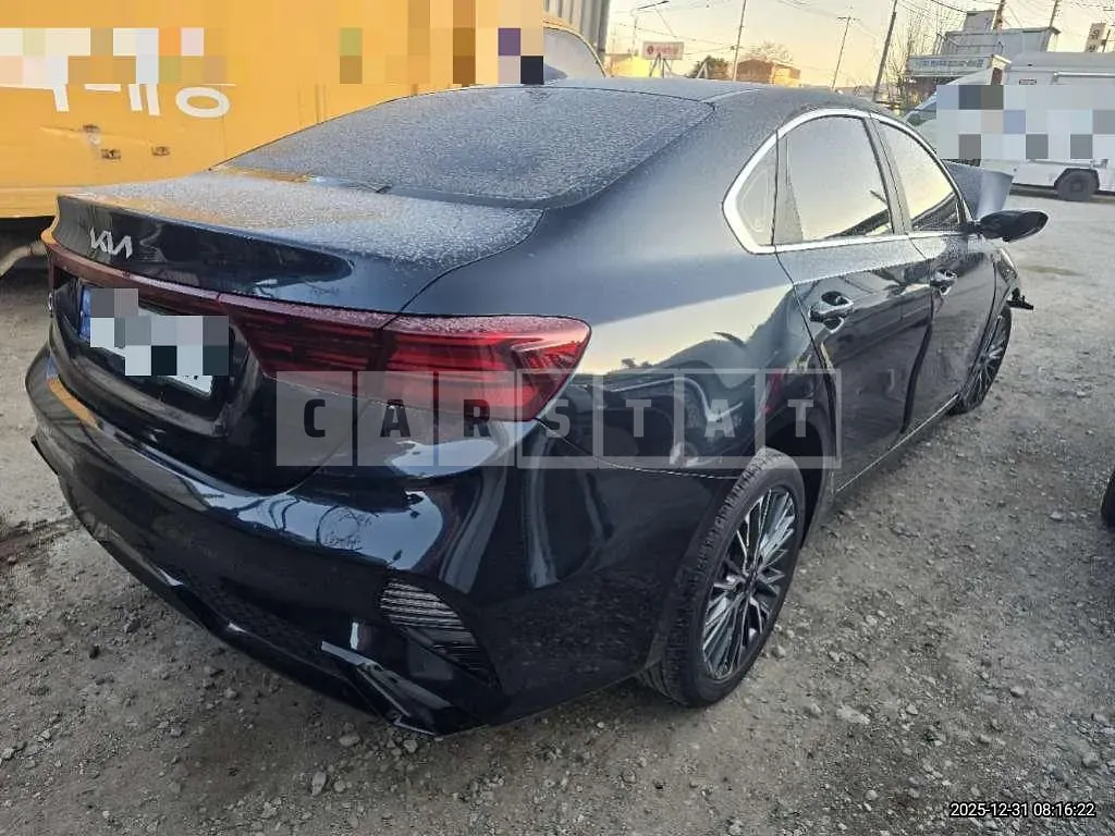 Photo 2 of 8: 2022 Kia Kz — Korean insurance auction