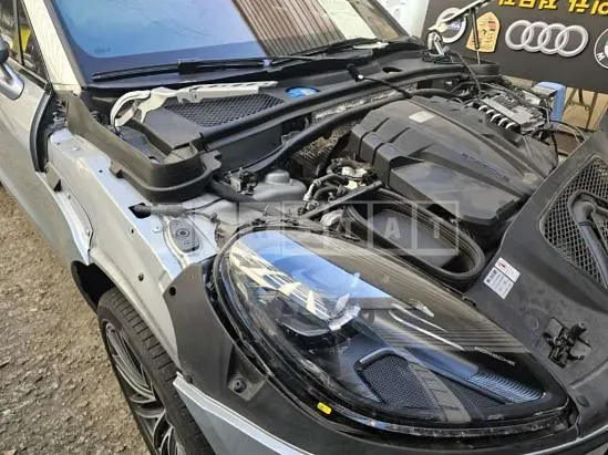 Photo 2 of 28: 2020 Porsche Macan GTS — Korean insurance auction