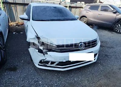 Photo 1 of 40: 2015 Volkswagen Jetta 2.0 TDI BMT Premium, VIN WVWZZZ16ZFM033148 — Korean insurance auction