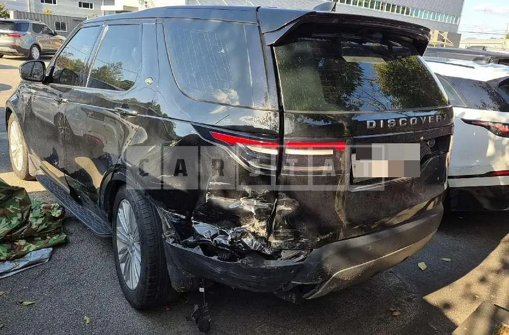 Photo 2 of 16: 2018 Land Rover Discovery SD4 — Korean insurance auction