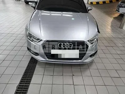Photo 1 of 29: 2018 Audi I 40TFSI, VIN WAUZZZ8V3J1075818 — Korean insurance auction