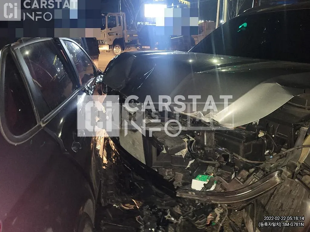Photo 2 of 8: 2018 Hyundai Santa Fe 2.0, VIN KMHS381BBKU095284 — Korean insurance auction