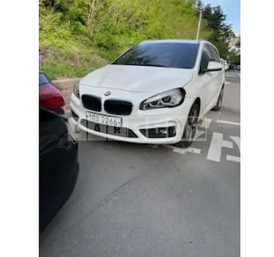 Photo 1 of 25: 2016 BMW Active Tourer, VIN WBA2C1102GV705297 — Korean insurance auction