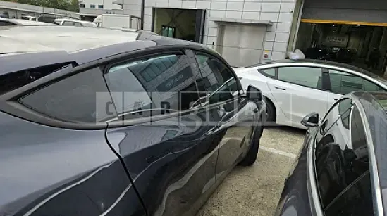 Photo 2 of 26: 2025 Tesla Model Y RWD, VIN LRWYGCFS0SC933615 — Korean insurance auction