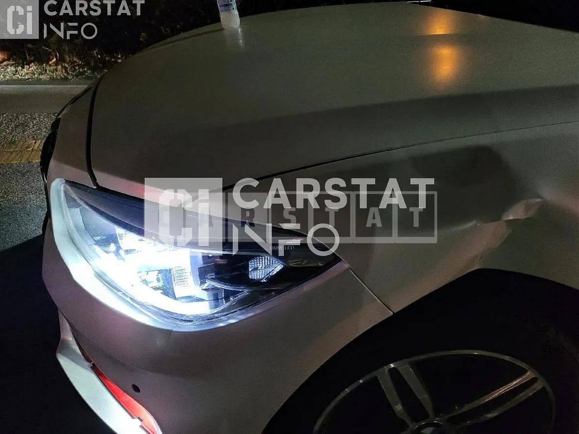 Photo 2 of 6: 2017 BMW 118d, VIN WBA1S5101H5G77616 — Korean insurance auction
