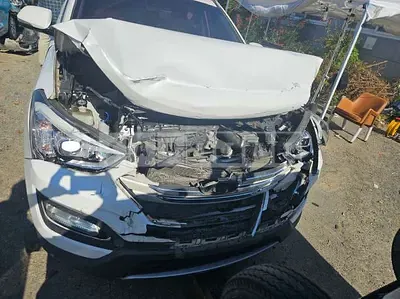 Photo 1 of 4: 2015 Hyundai Santa Fe DM — Korean insurance auction