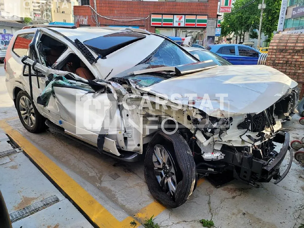 Photo 2 of 18: 2022 Kia Mojave 3.0 (4WD), VIN KNAKN814DNA236112 — Korean insurance auction