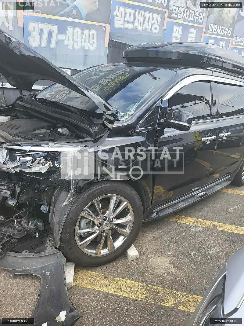 Photo 2 of 11: 2019 Kia Carnival, VIN KNAME81ABKS539708 — Korean insurance auction
