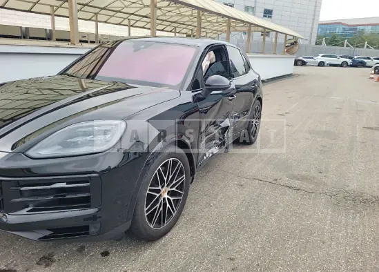 Photo 2 of 50: 2024 Porsche Cayenne — Korean insurance auction