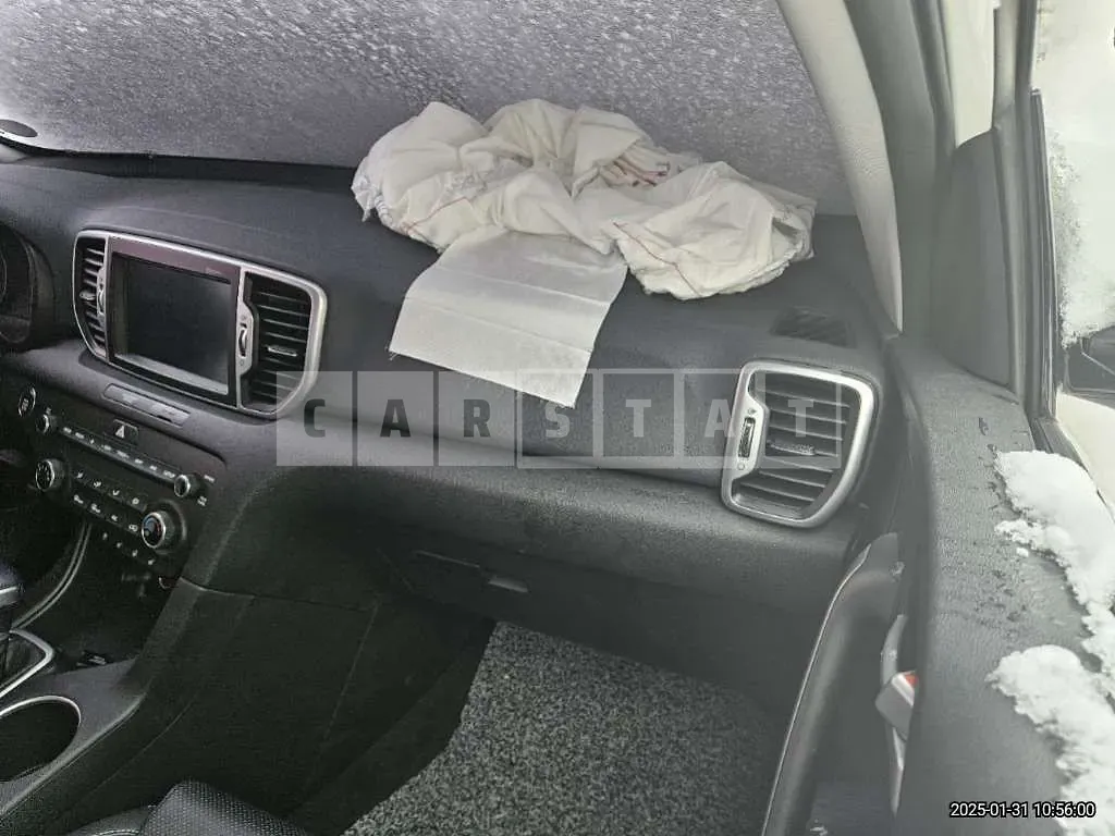 Photo 2 of 14: 2018 Kia Sportage — Korean insurance auction