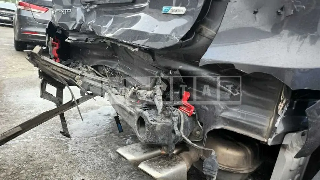 Photo 2 of 10: 2018 Kia Sorento — Korean insurance auction
